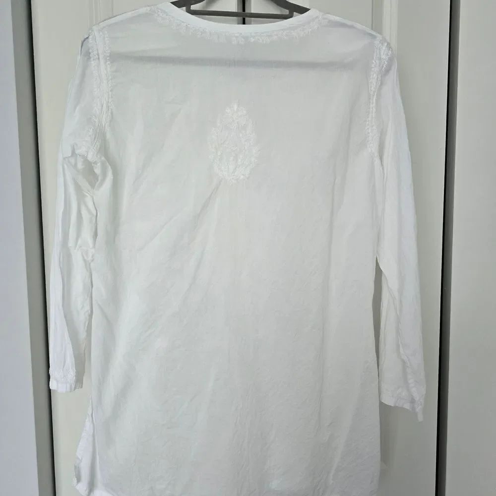 White Embroidered Button-Front Tunic Top - Picture 2 of 5